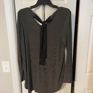 LAUREN CONRAD | Black Strips | Top